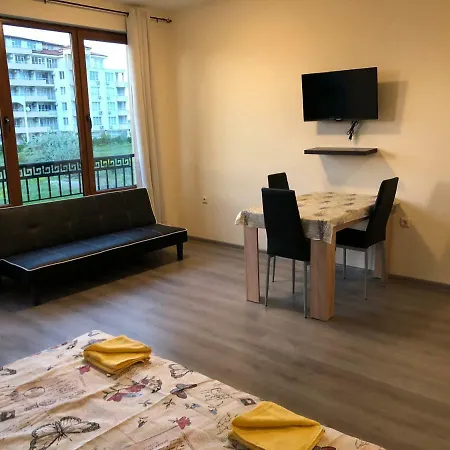 Nereya Palace Apartment